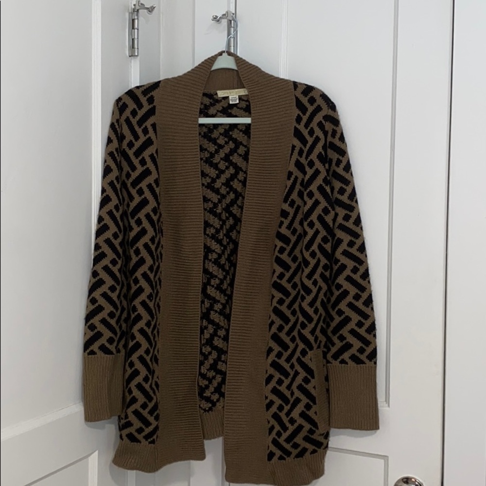 SWEATER/CARDIGAN with POCKETS